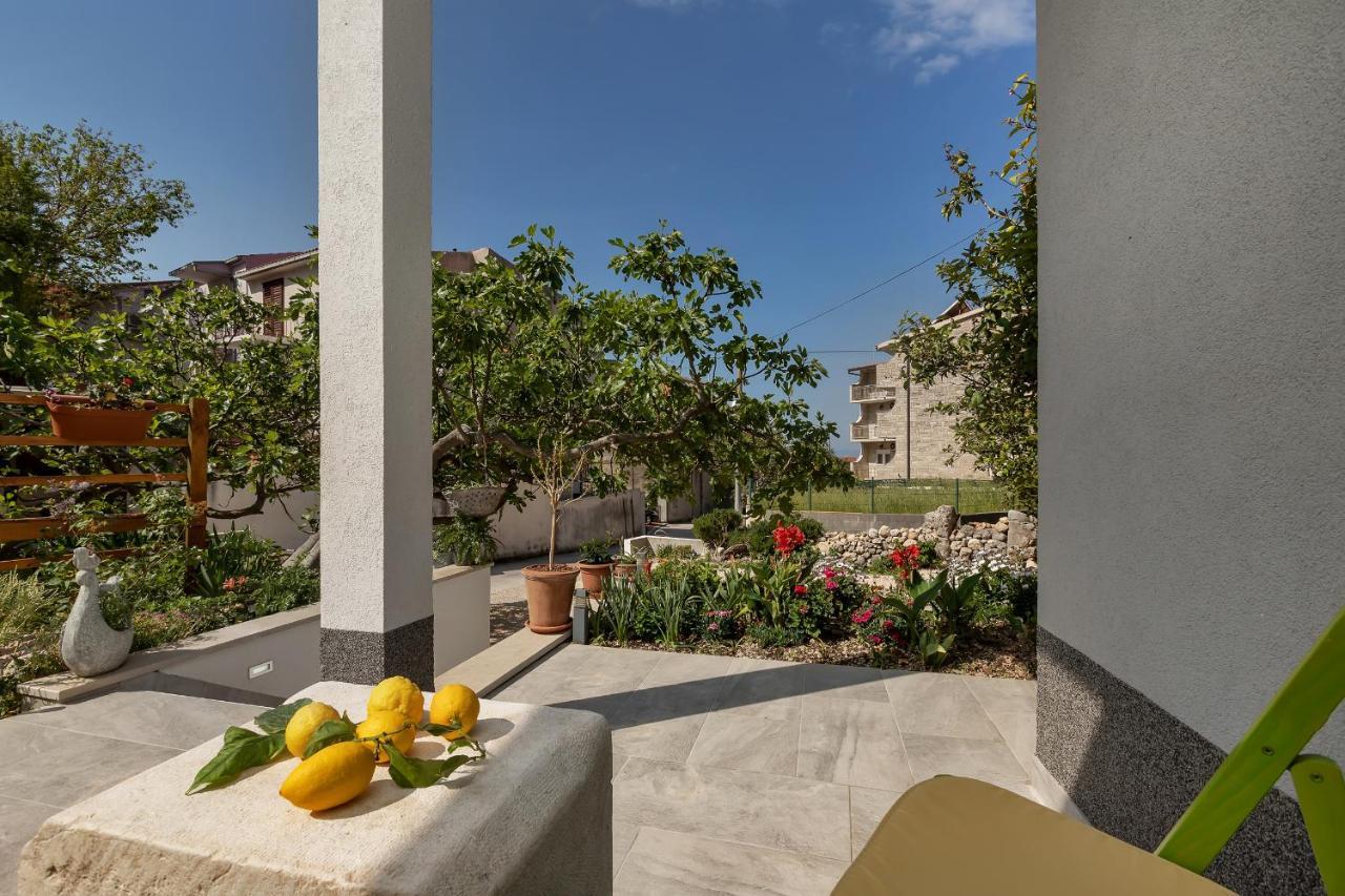 Апартаменты Kuca Za Odmor Lemon Tree Макарска Экстерьер фото