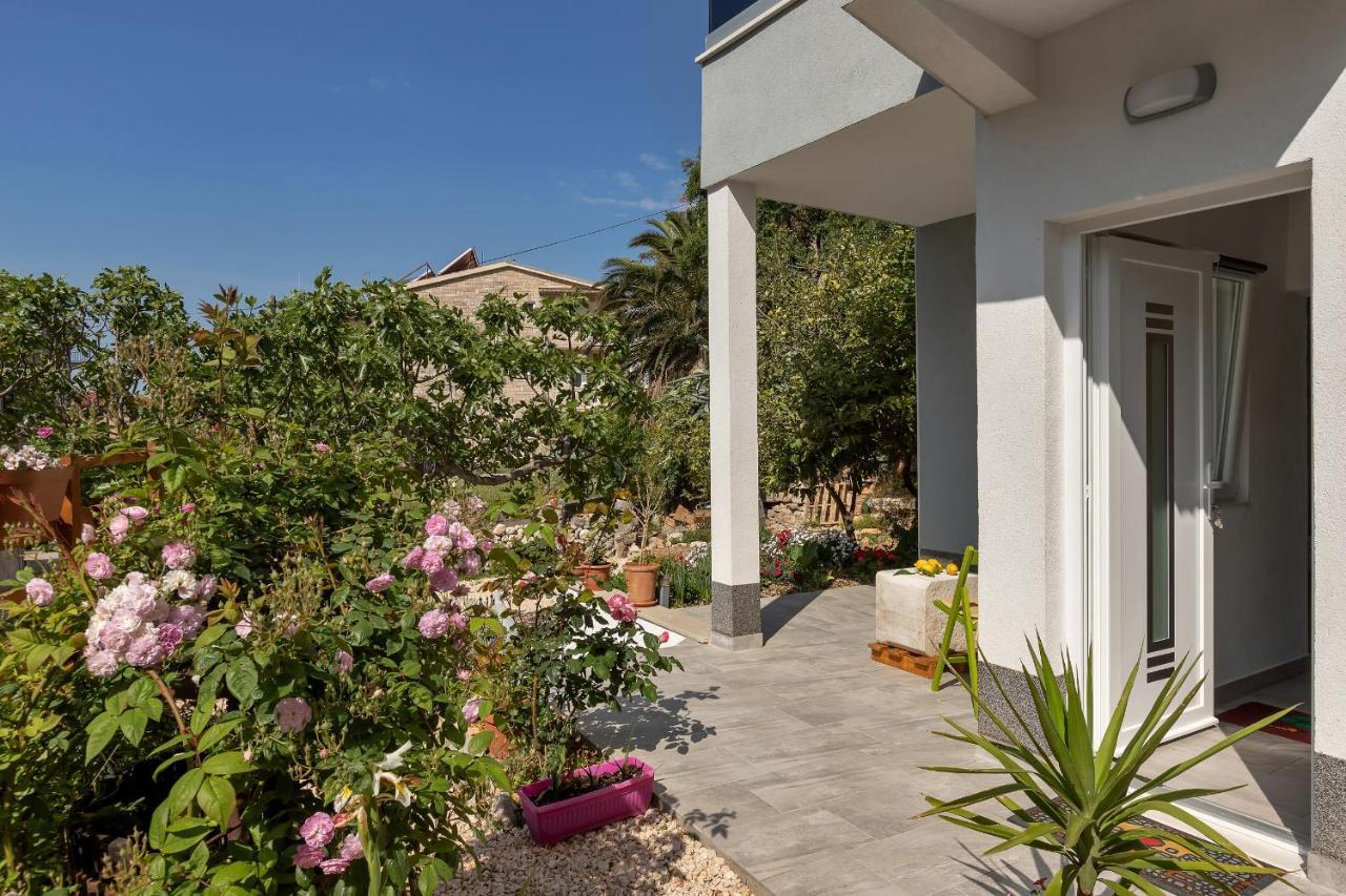 Апартаменты Kuca Za Odmor Lemon Tree Макарска Экстерьер фото